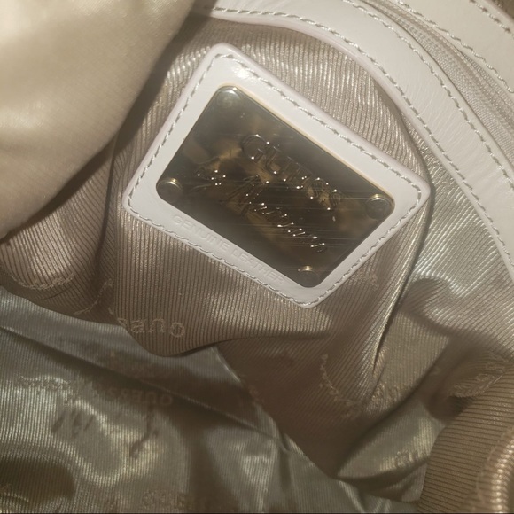 πΈ Guess Mariano Tan Gold Go-To Shoulder Bag - Picture 6 of 14